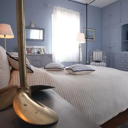 The Collector's Villa Finikas (Syros)