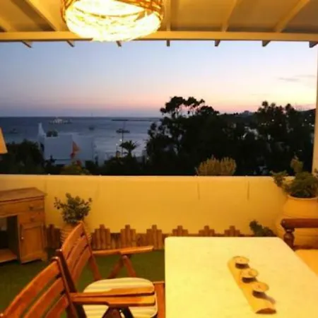 The Collector's * Finikas (Syros)