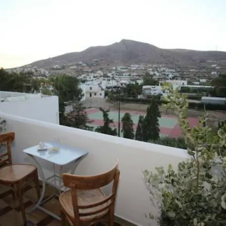 The Collector's Finikas (Syros)